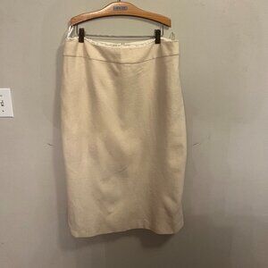 ✨ Jil Sander Winter White Cashmere Skirt ✨